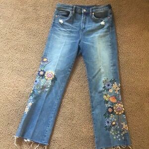 BLANK NYC embroidered cropped flare size 29